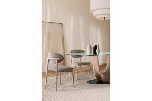 Camilla Chair — View 03